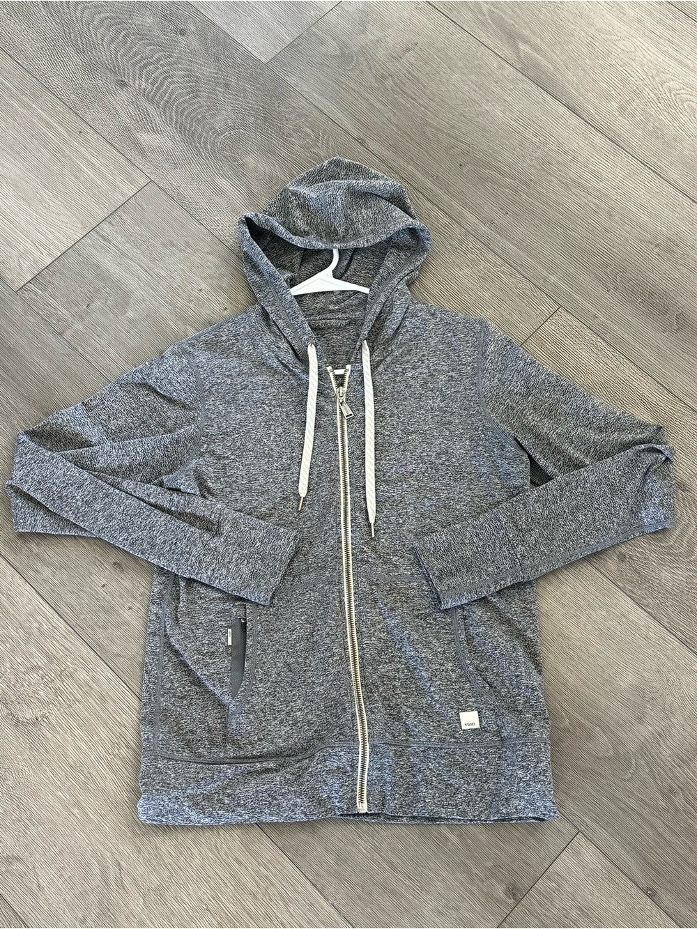 Vuori women’s Halo performance hoodie small
